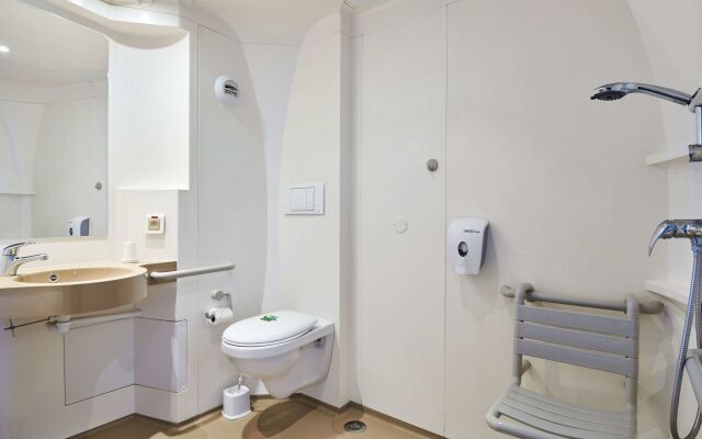 Kyriad Direct Mont De Marsan - St Avit