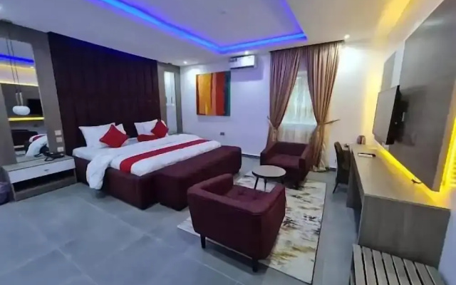 R-oak Hotel and Apartment