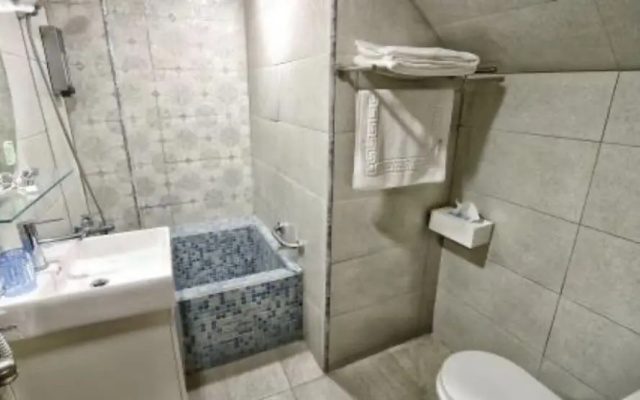 8080 Villa