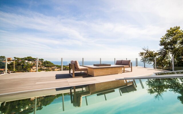 VILLA DYPSIS - Stunning Modern Villa with Great Views