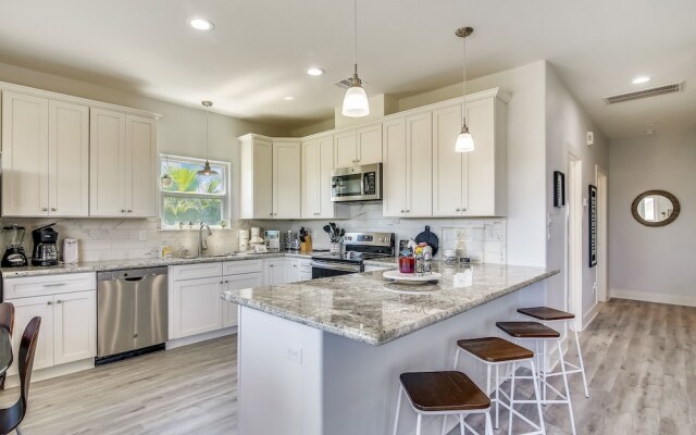 Blue Dolphin 4 Bedroom Home