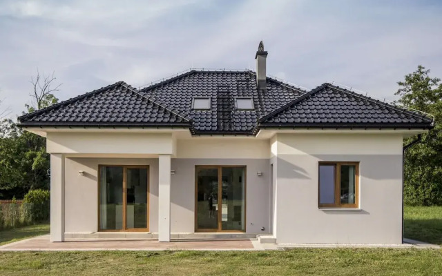 Spacious Villa in Cisownica With Terrace