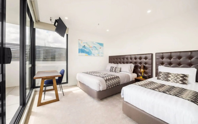 Whitehorse Apartment Hotel