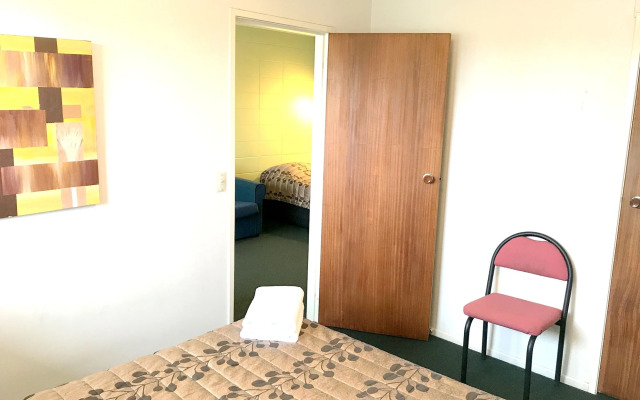 Greenview Motel