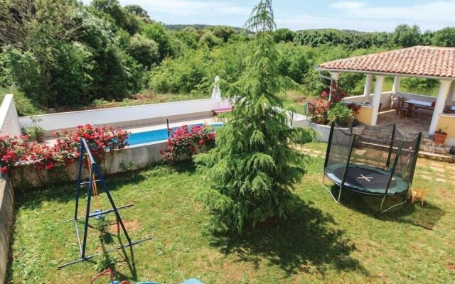 Amazing Home in Pula With Wifi and 2 Bedrooms
