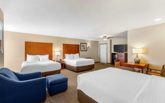 Comfort Inn & Suites Near Fallon Naval Air Station