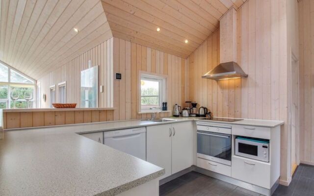 "Alyna" - 850m from the sea in NW Jutland