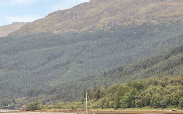 Cairn View