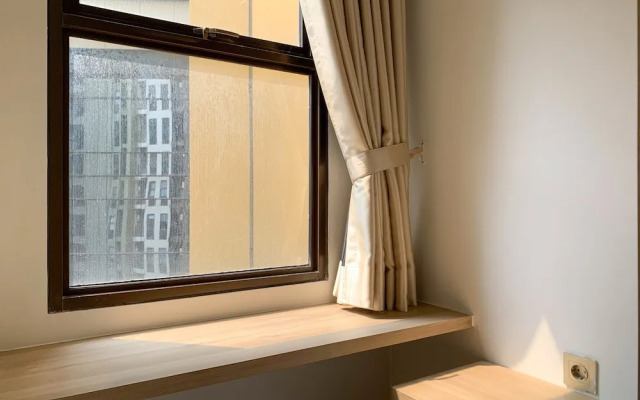 Minimalist Studio At Transpark Cibubur Apartment