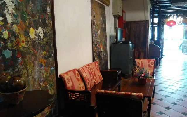 Kuching Waterfront  Lodge