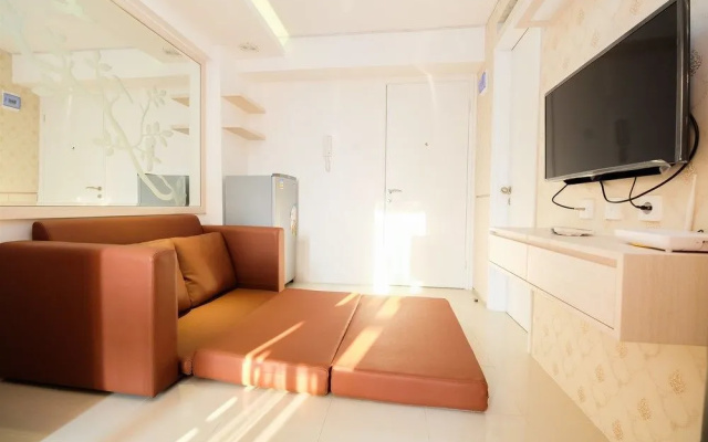 2 Bedrooms at Bassura City Apartment with Mall Access By Travelio – Guest Rooms – Jakarta
