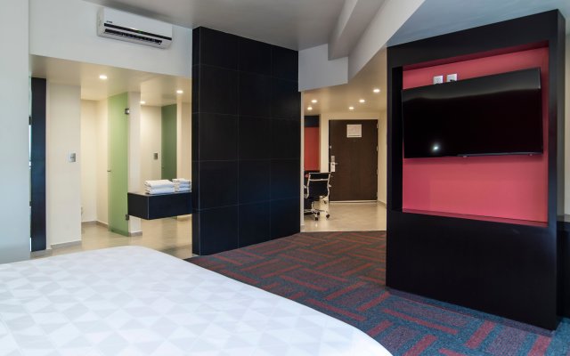 Holiday Inn Mexico Dali Airport by IHG