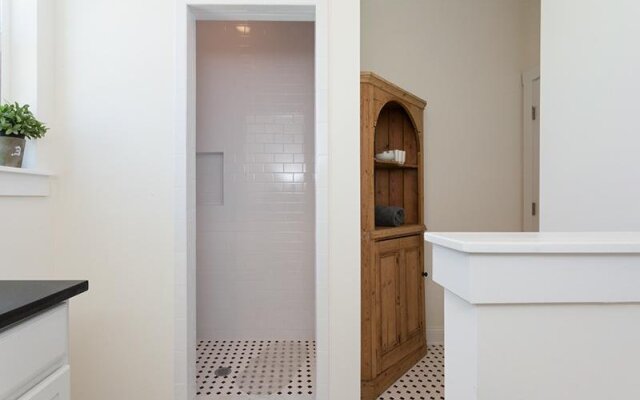 Upper Deck By Vacation Rental Pros