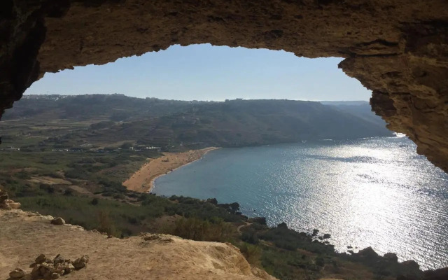 Newly furnished appt in Gozo