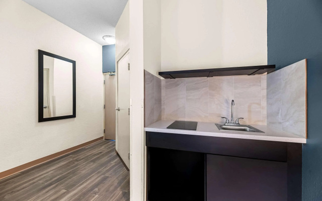 Townhouse Orlando West (ex.Red Roof Inn Orlando West - Ocoee)