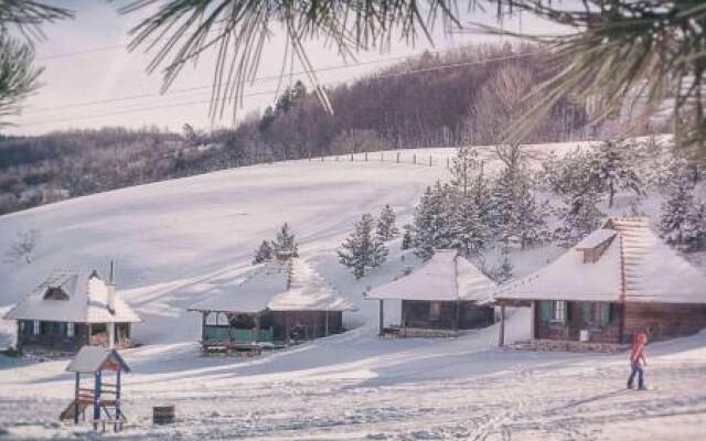 Ethno Bungallows Boškova Voda