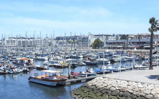 Kate´s place by Lagos Marina