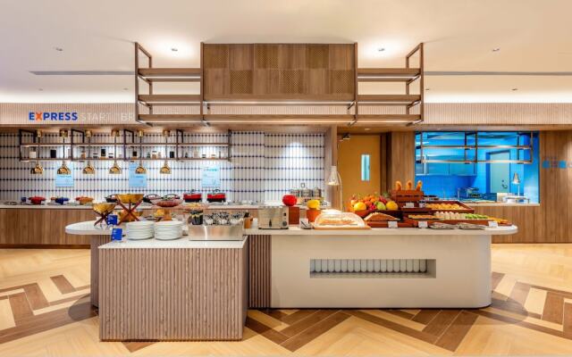 Holiday Inn Express Liaocheng Etdz