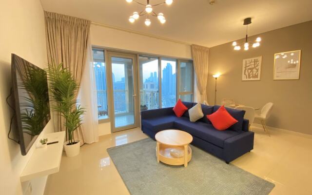 Lux BnB I 29 Burj BLVD I Pool Views