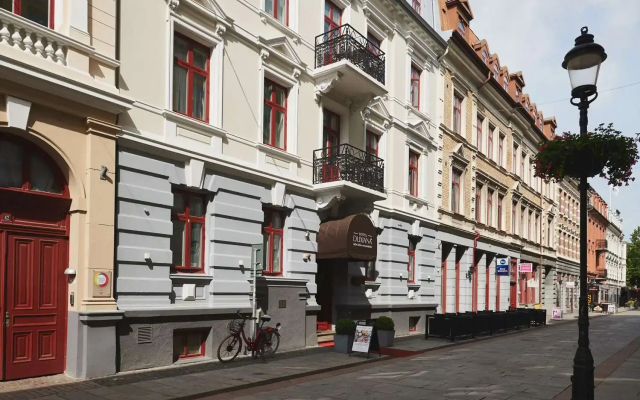 hotelImage
