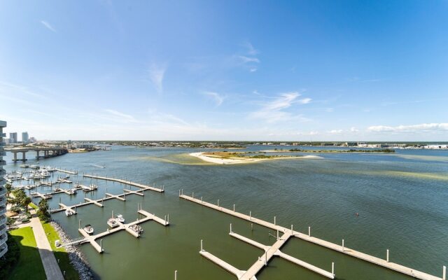 Crc1202 3 Bedroom Condo