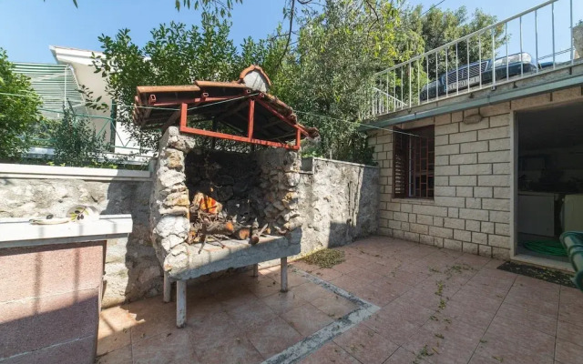 Perfect Beachfront Getaway Ideal for Families