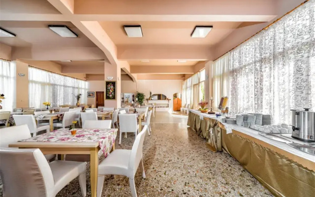 Armonia Hotel