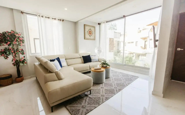 Dune Luxury Condos - Suite w Private Terrace
