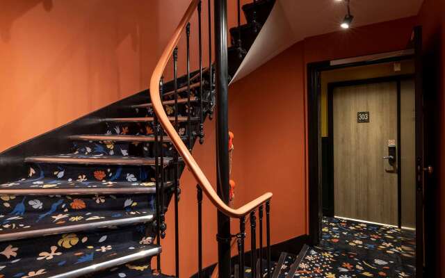 Hotel Elysees 8
