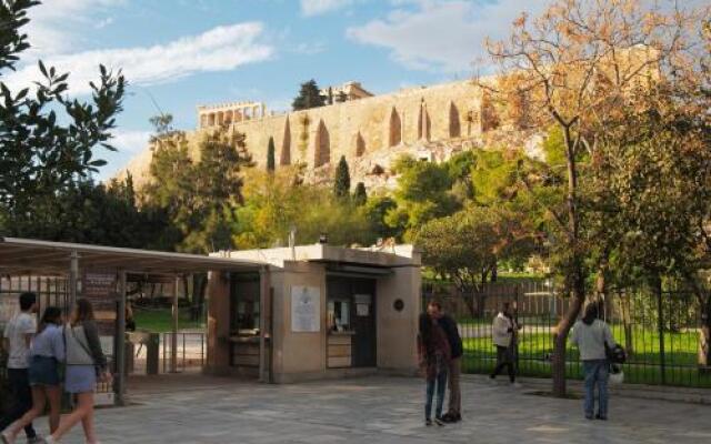 Acropolis Athenaze Villa