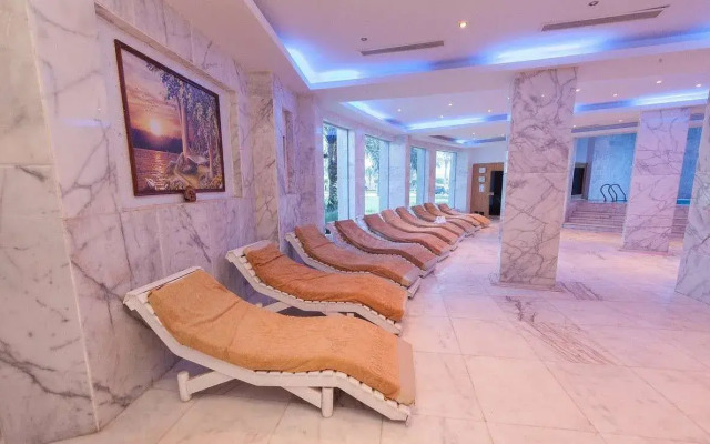Golden 5 Diamond Resort