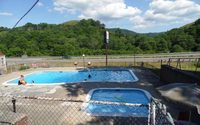 Tazewell Motel