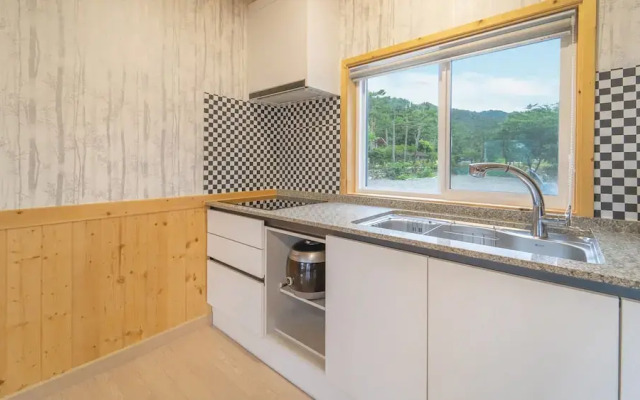 Samcheok Elroi Pension