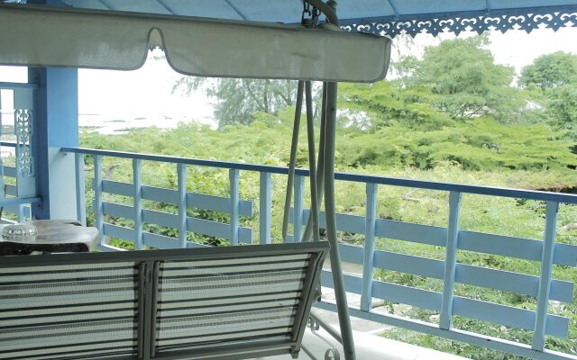 Bai Bua Beach Resort