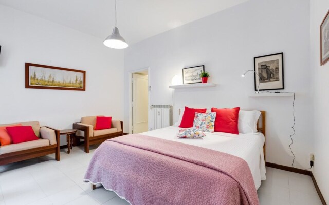 Nice and Bright 2 Beds Flat Near San Giovanni