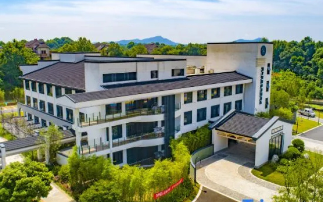 Qinlu Resort Hotel