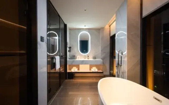 Xiangyang Xiyue Carrey Hotel