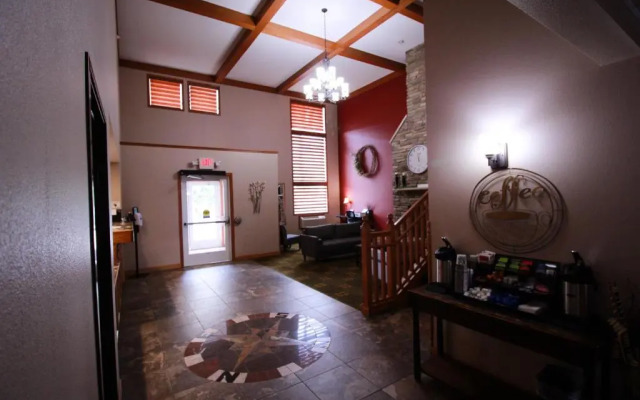 Canby Inn And Suites