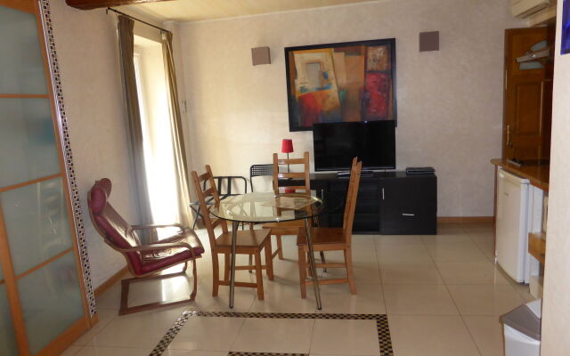 Aparthotel AMMI Nice Massena (ex Ajoupa)