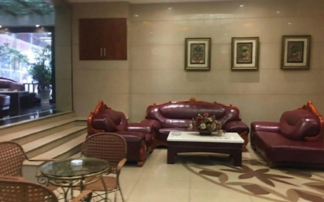 Shuangjiang Holiday Hotel