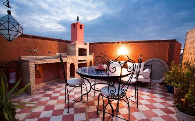 Riad Ikalimo 1