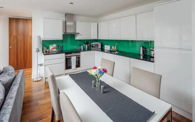 Modern 2bed 2bath, Sleeps 6, 4mins to Euston