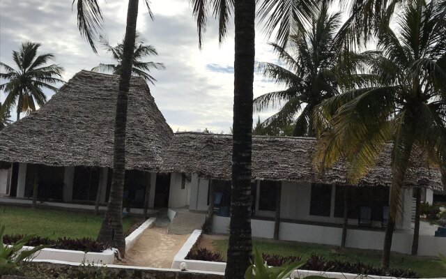 Mbv Hotel & Annex