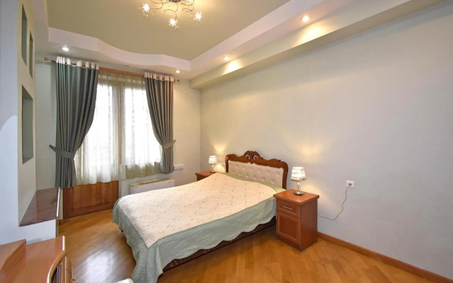 Northern Avenue, 2 bedrooms Luxury, Unique apartment HH656