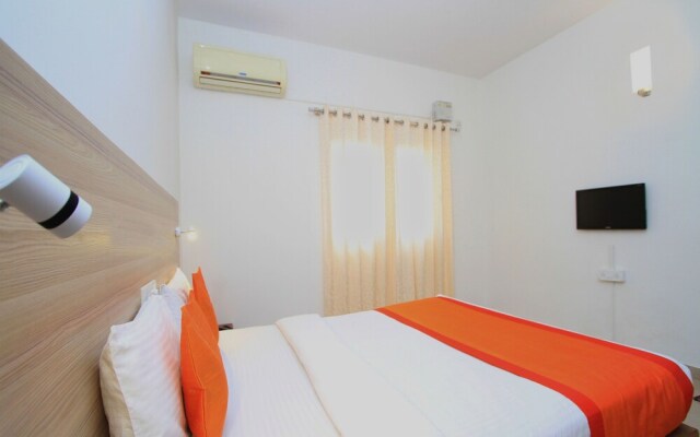 OYO Flagship 16476 Elements mall