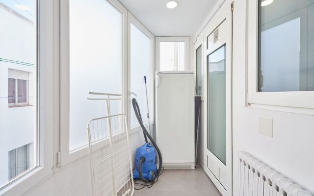 Tu Apartamento Cerca De Plaza Castilla Iii