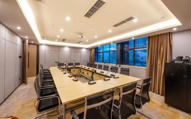 Qingyuan Yuanguang Argyle Hotel