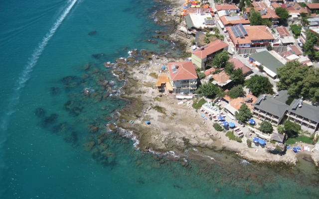 Yali Hotel