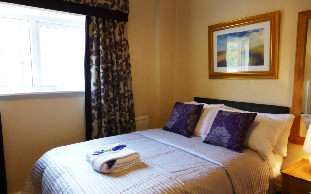Bailey Ground Lodge
