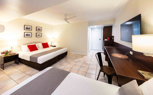 Hides Hotel Cairns